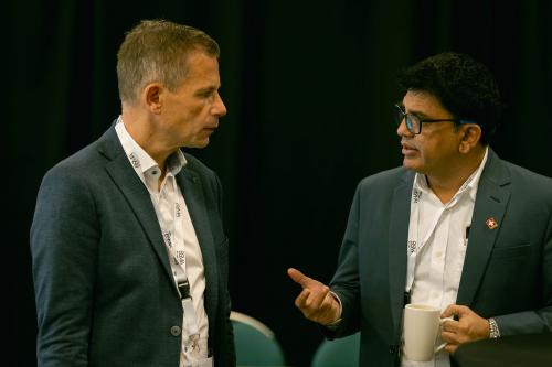 2B5A2540